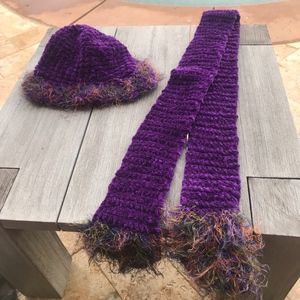 Knit purple card and hat